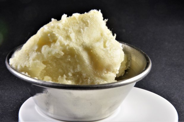 Schuine streep mezelf Inschrijven Shea Butter 100% PUUR 100gr in Blik. Heerlijke Natuurlijke Butter -  BeriVita.com - Natuurlijk & Puur